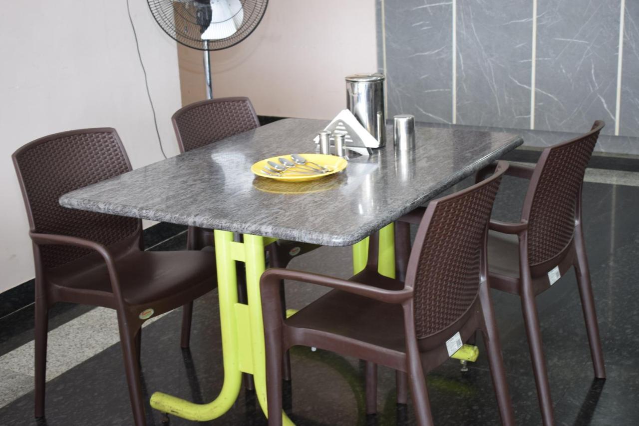 Hotel Vijay Krishna Madurai Dış mekan fotoğraf